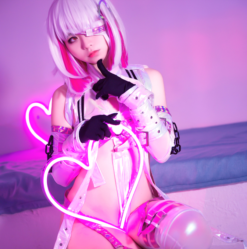 G44 不会受伤演绎珀尔诺：二次元角色的别样诠释