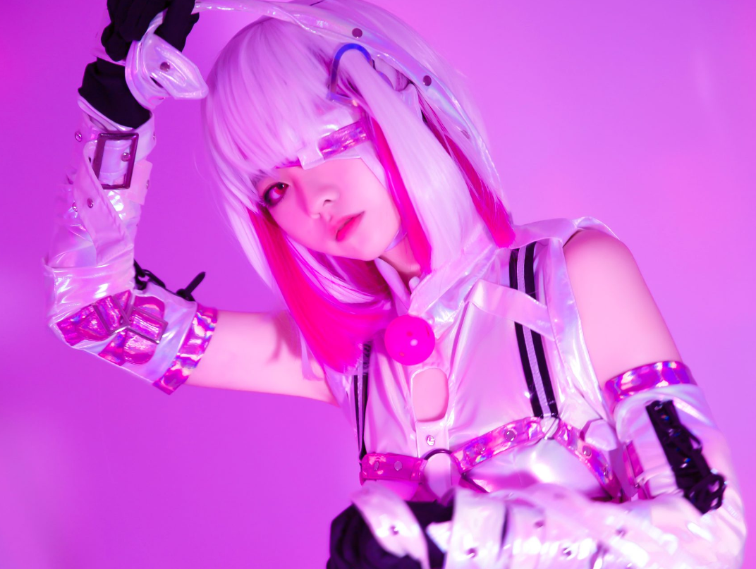 G44 不会受伤演绎珀尔诺：二次元角色的别样诠释