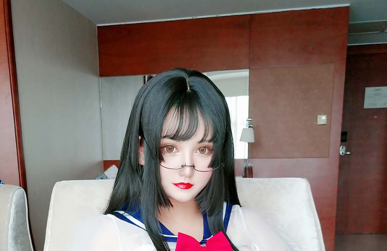 “夏鸽鸽不想起床” 究竟是谁？有无黑历史？