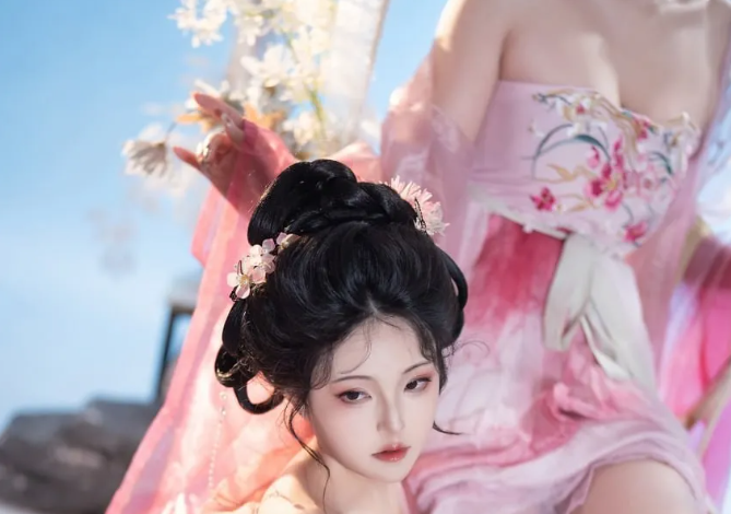 Natsuko夏夏子与星澜古风合拍，仙气飘飘如画中美人！